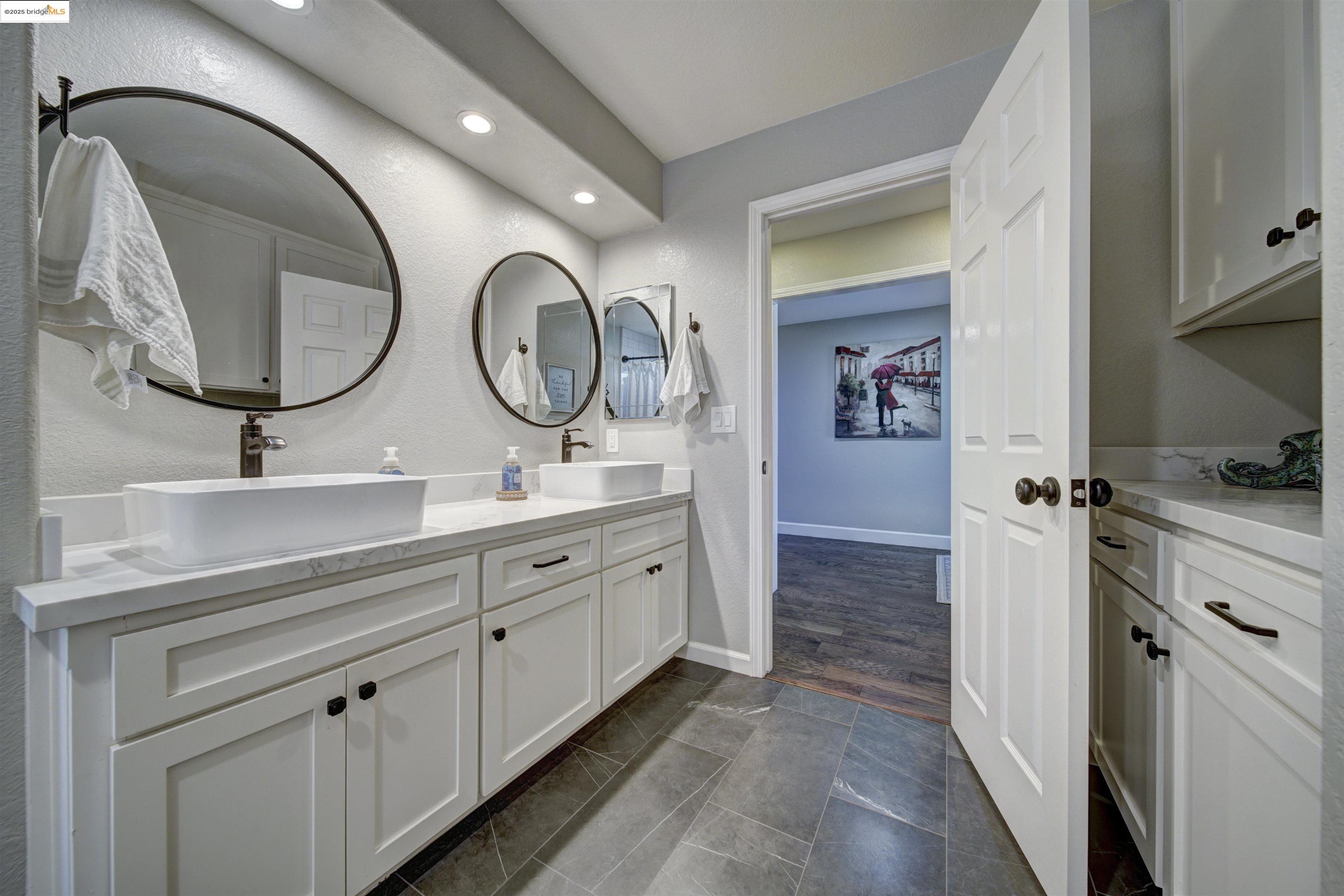 2105 Cypress Pt