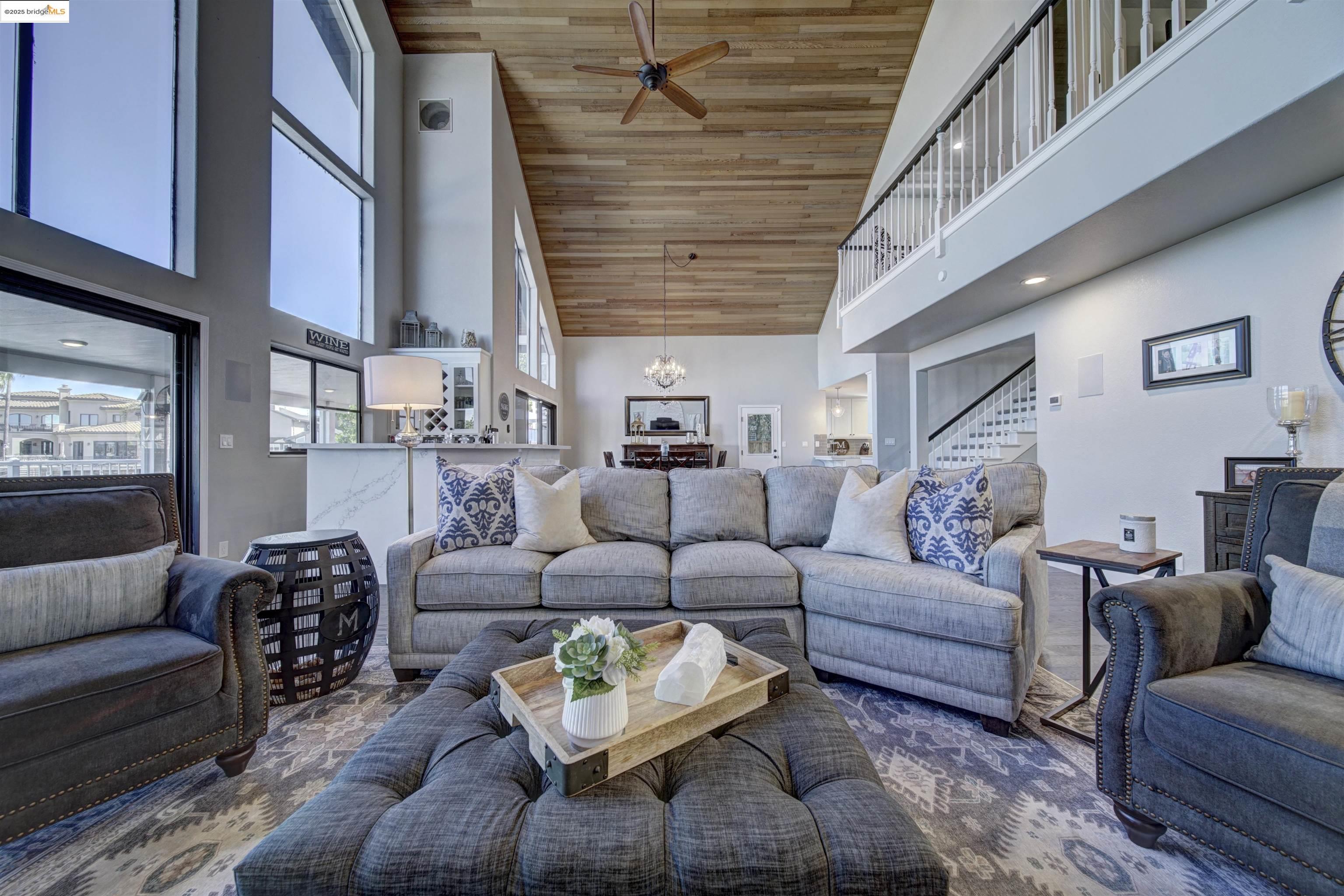 2105 Cypress Pt