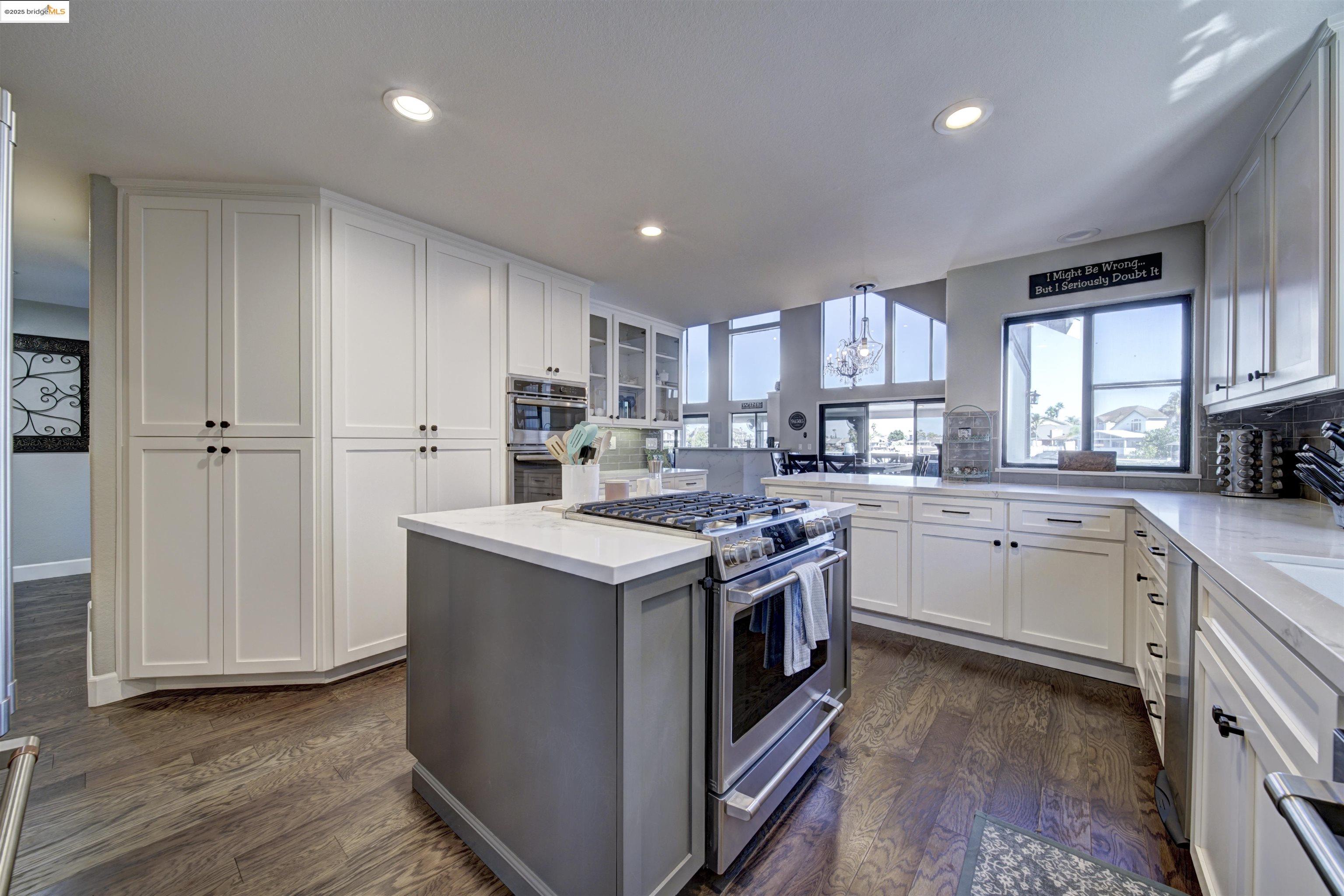 2105 Cypress Pt