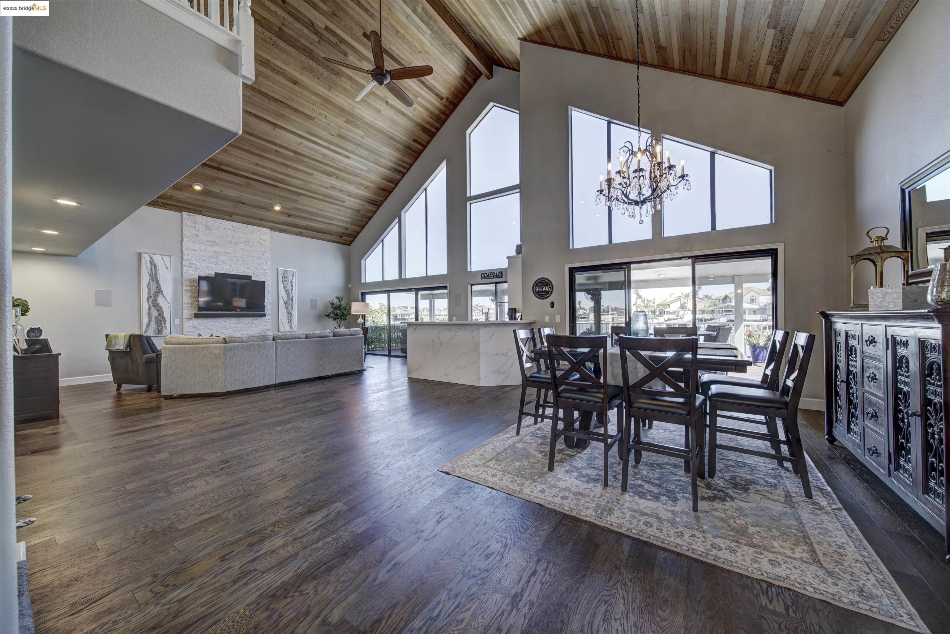 2105 Cypress Pt