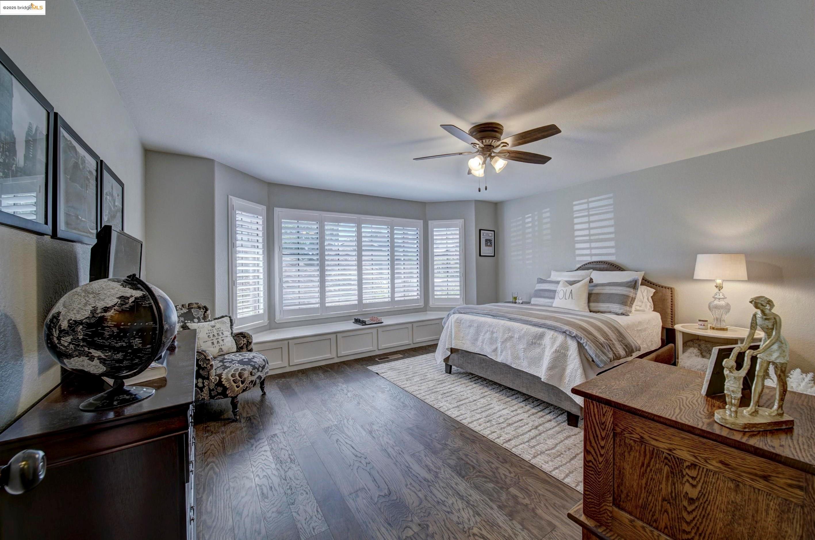2105 Cypress Pt