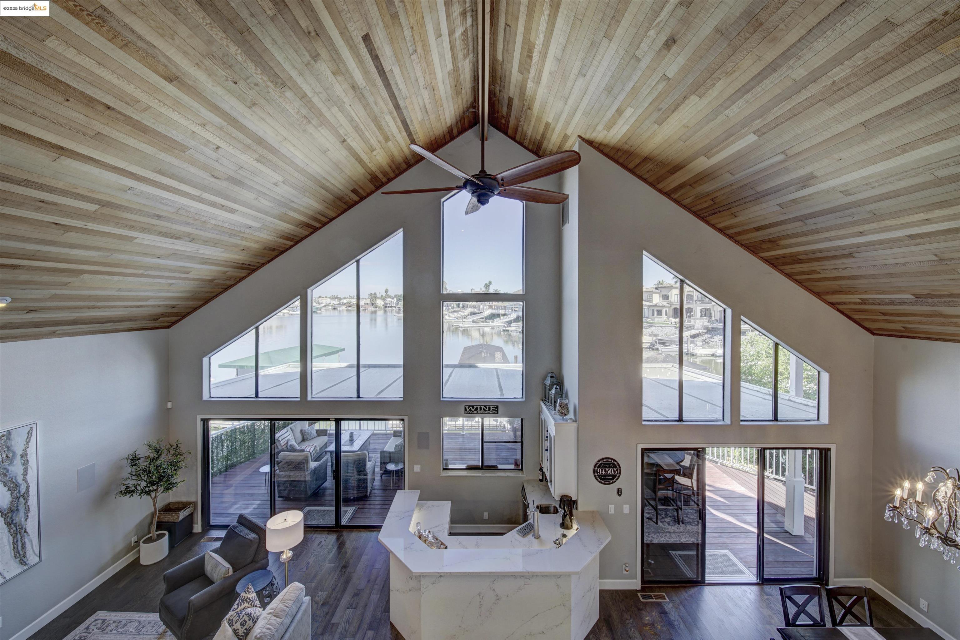 2105 Cypress Pt