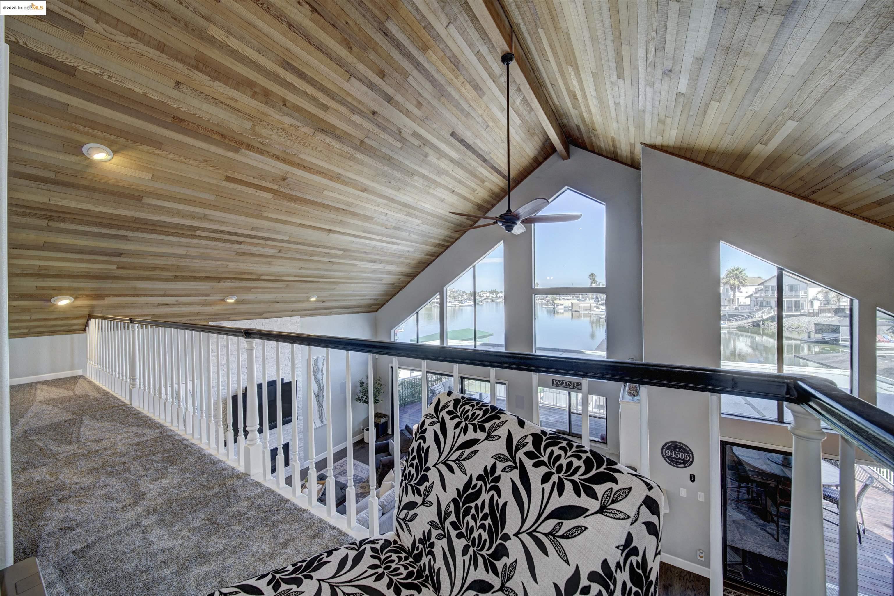 2105 Cypress Pt