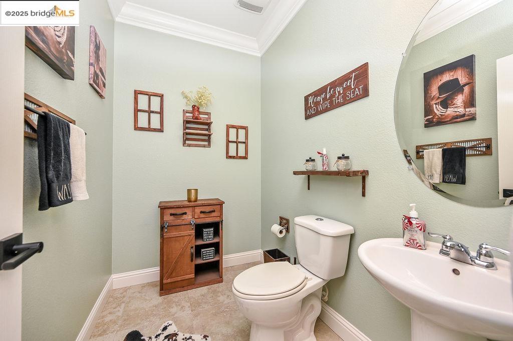 1453 Big Redwood Dr