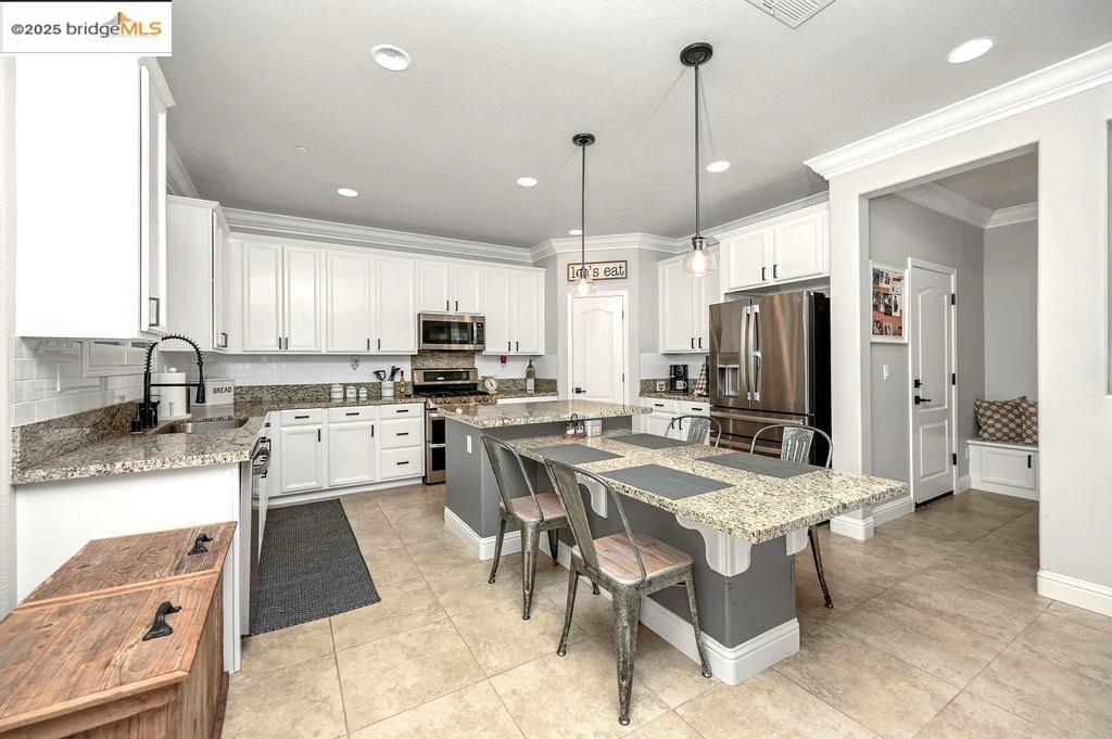 1453 Big Redwood Dr