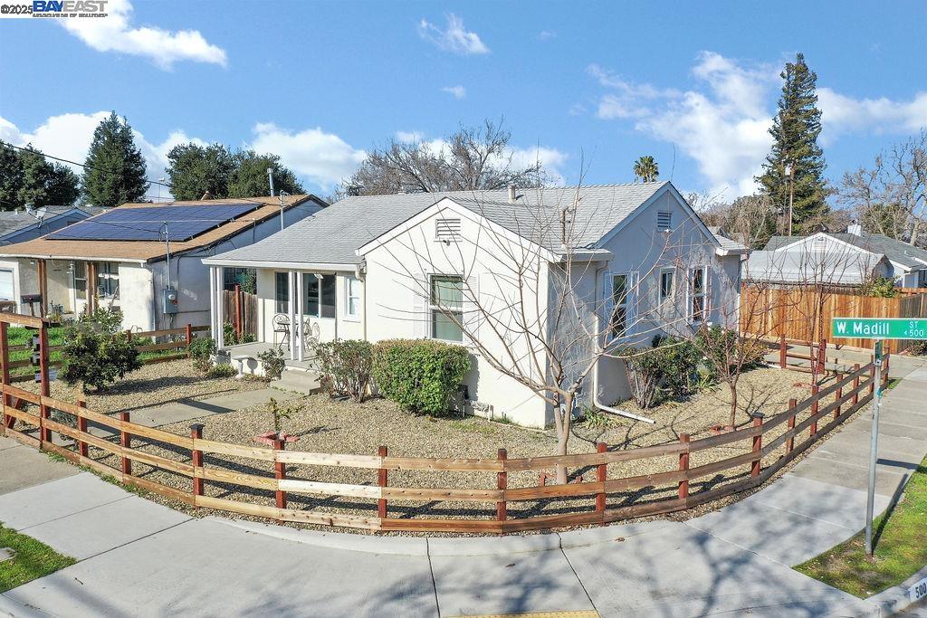500 W Madill St