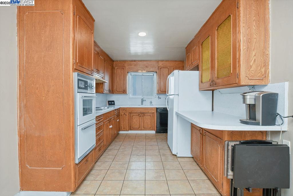 500 W Madill St