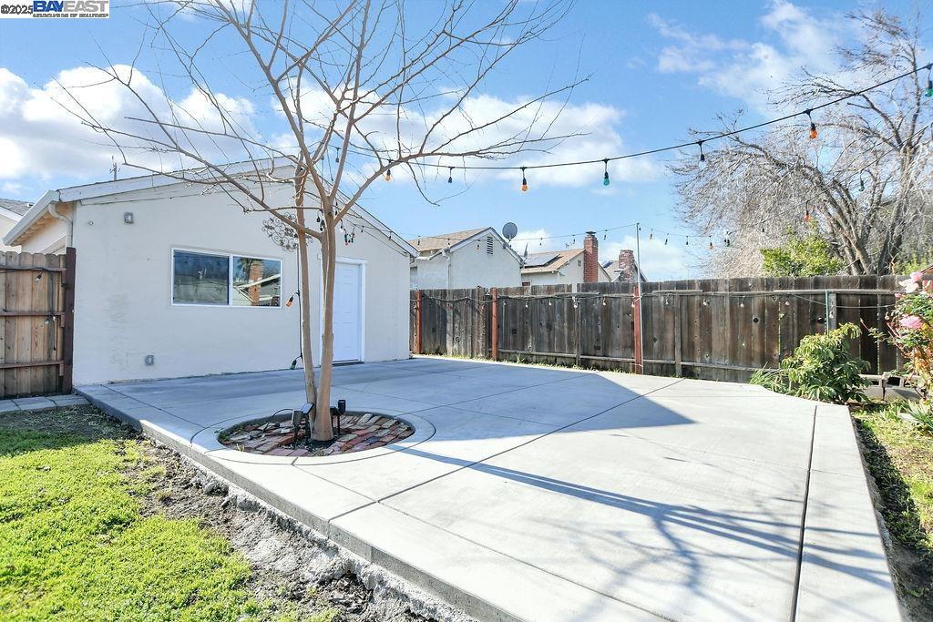 500 W Madill St