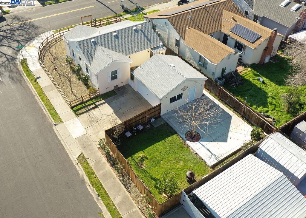 500 W Madill St