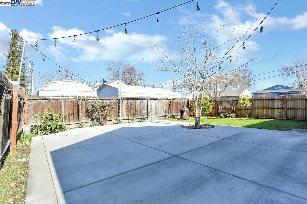 500 W Madill St