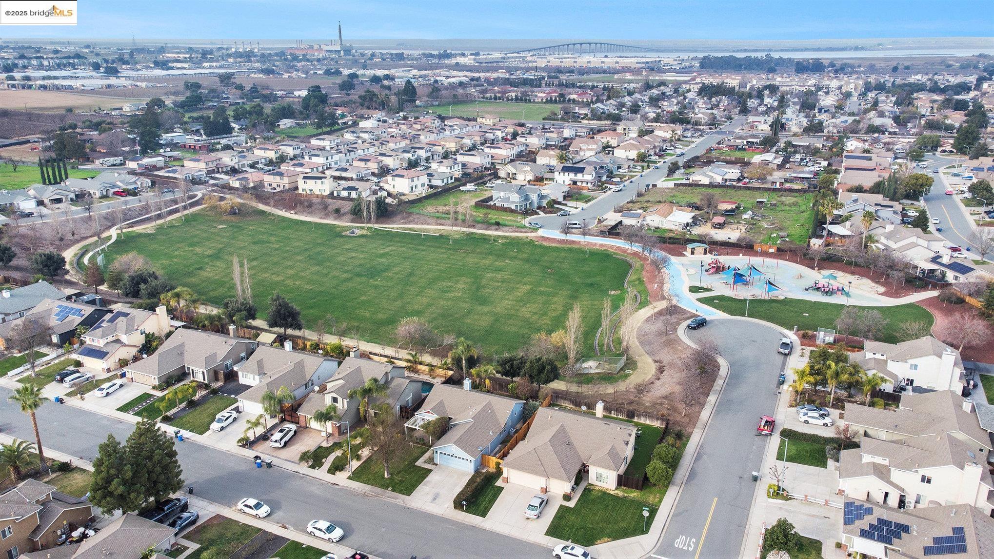 4695 La Vista Dr