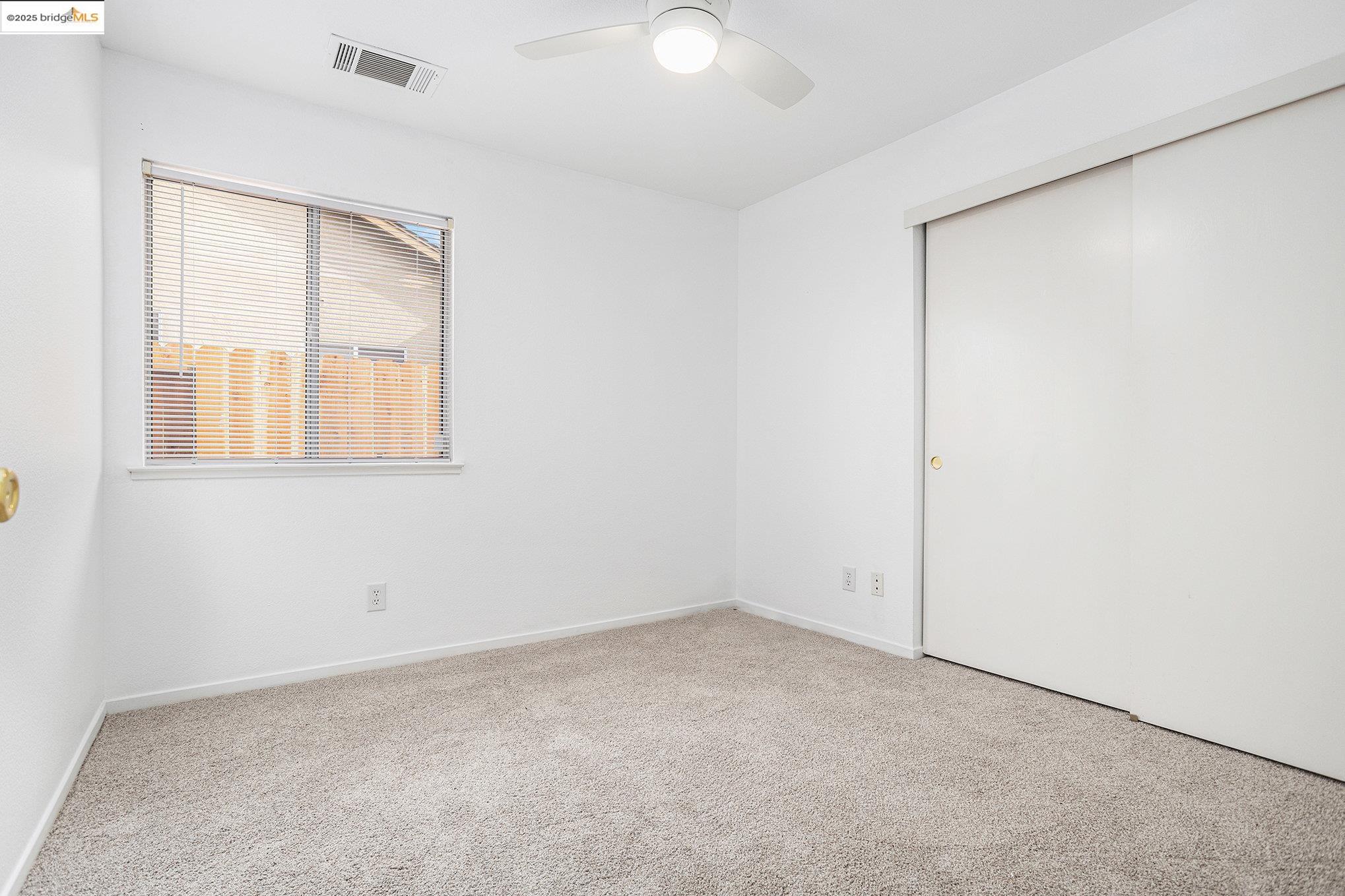 4695 La Vista Dr