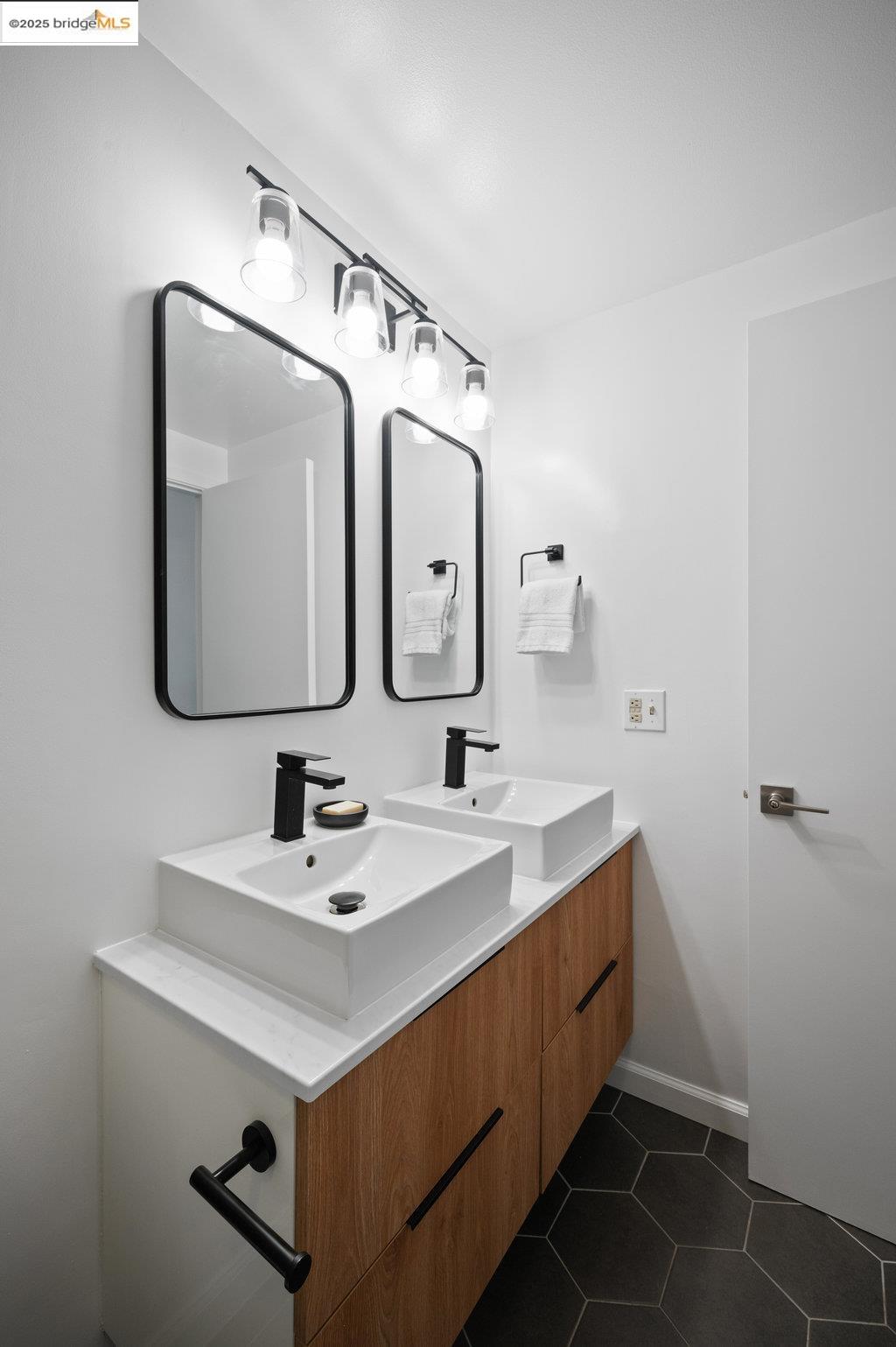 5340 Broadway Ter # 406