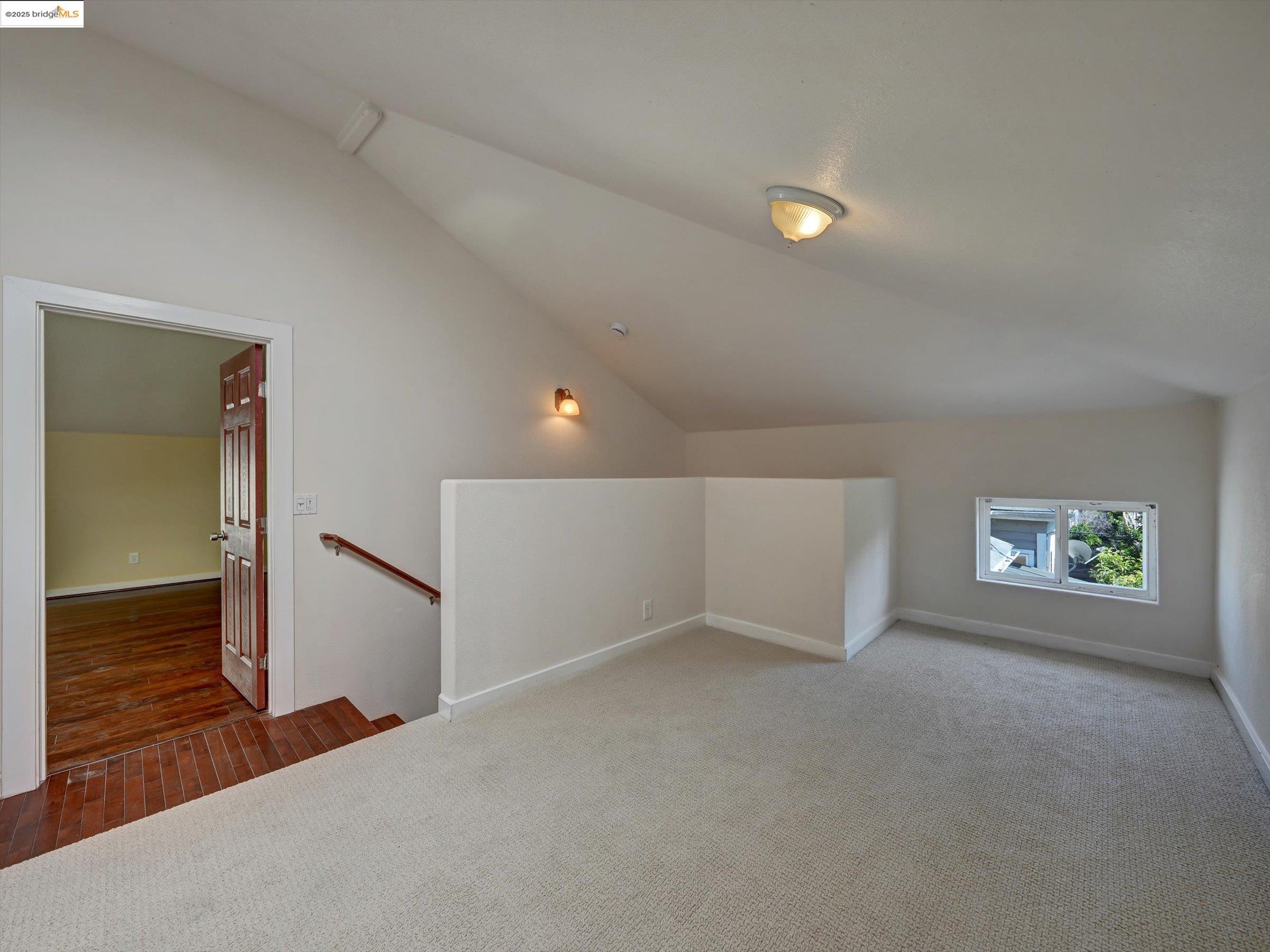 1102 Chester St