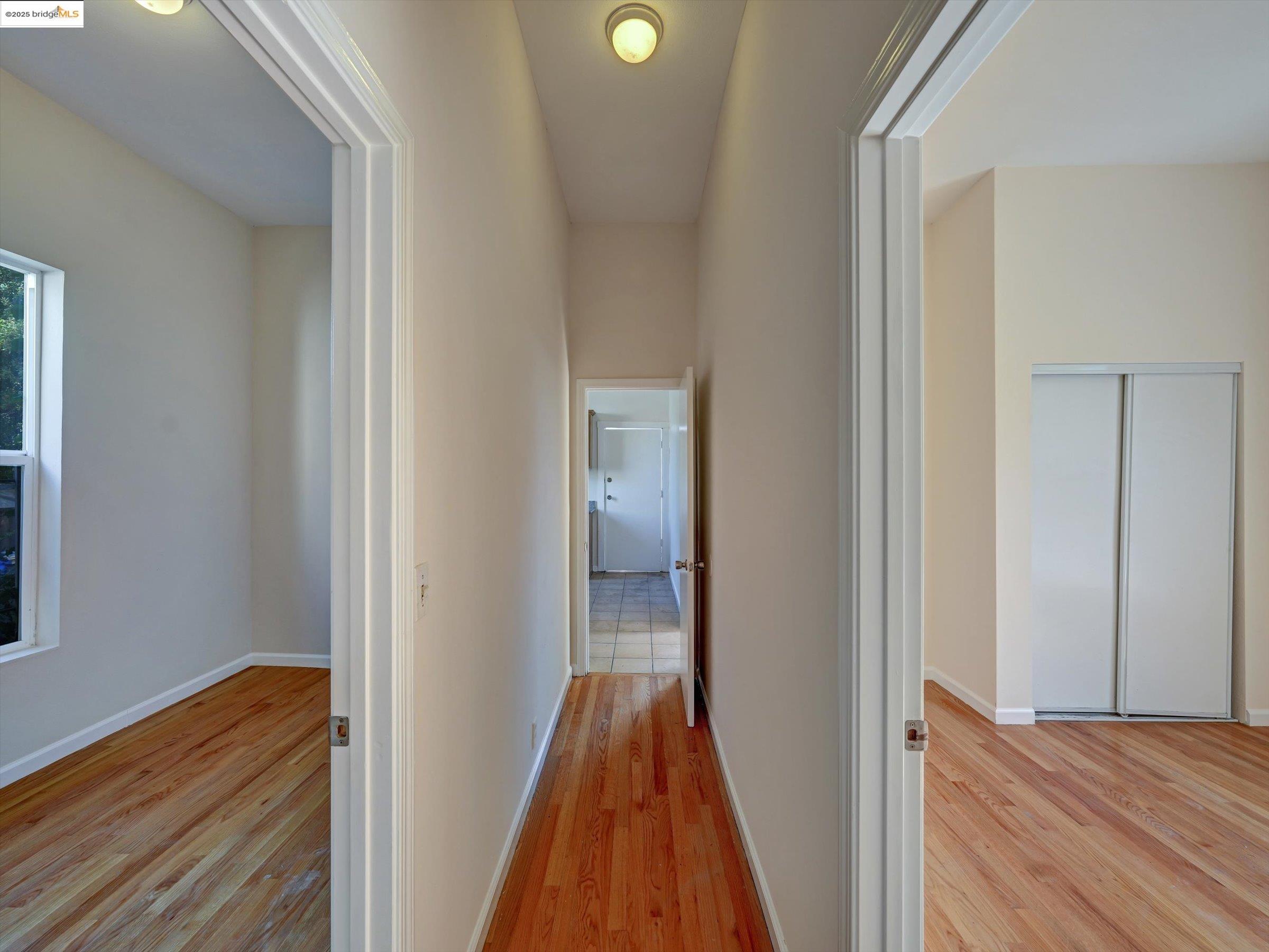 1102 Chester St