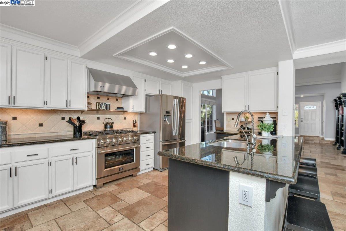 25 Barrington Ct