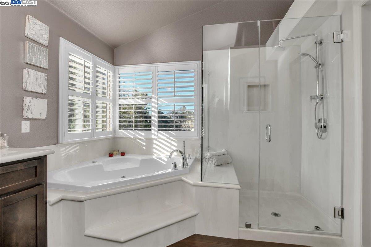 25 Barrington Ct