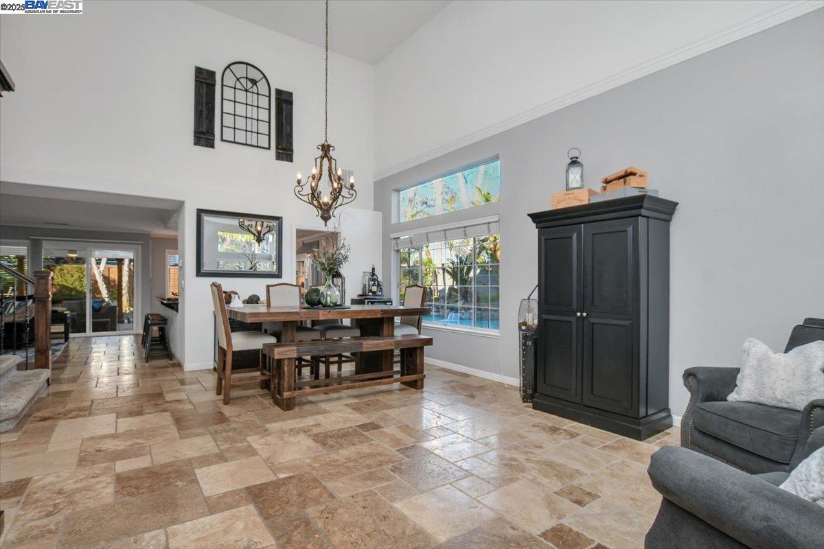 25 Barrington Ct