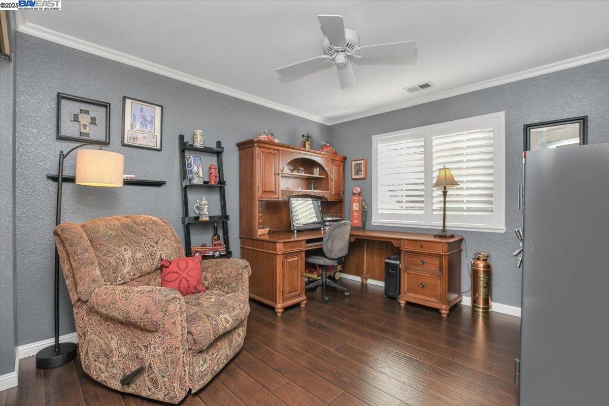 25 Barrington Ct