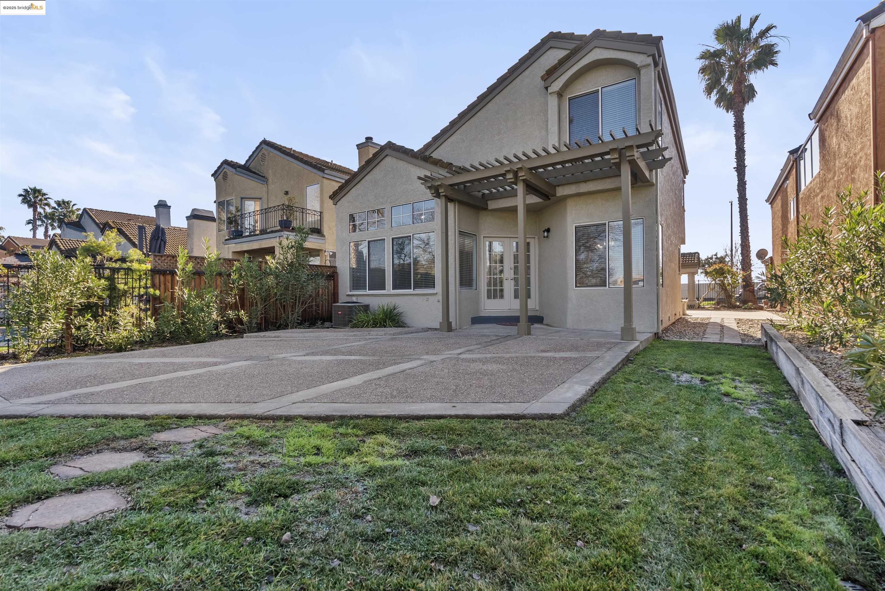 2555 Cherry Hills Dr