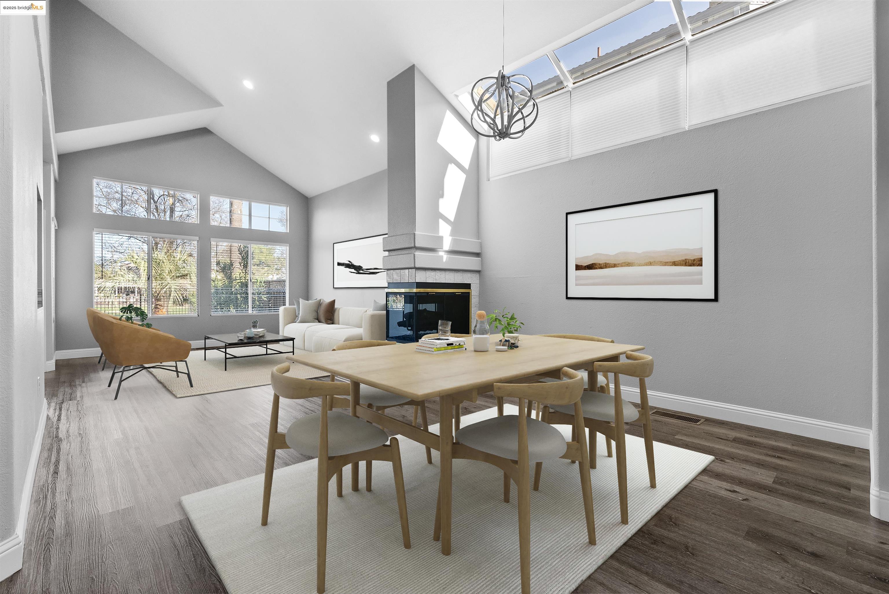 2555 Cherry Hills Dr