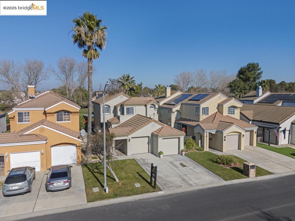 2555 Cherry Hills Dr