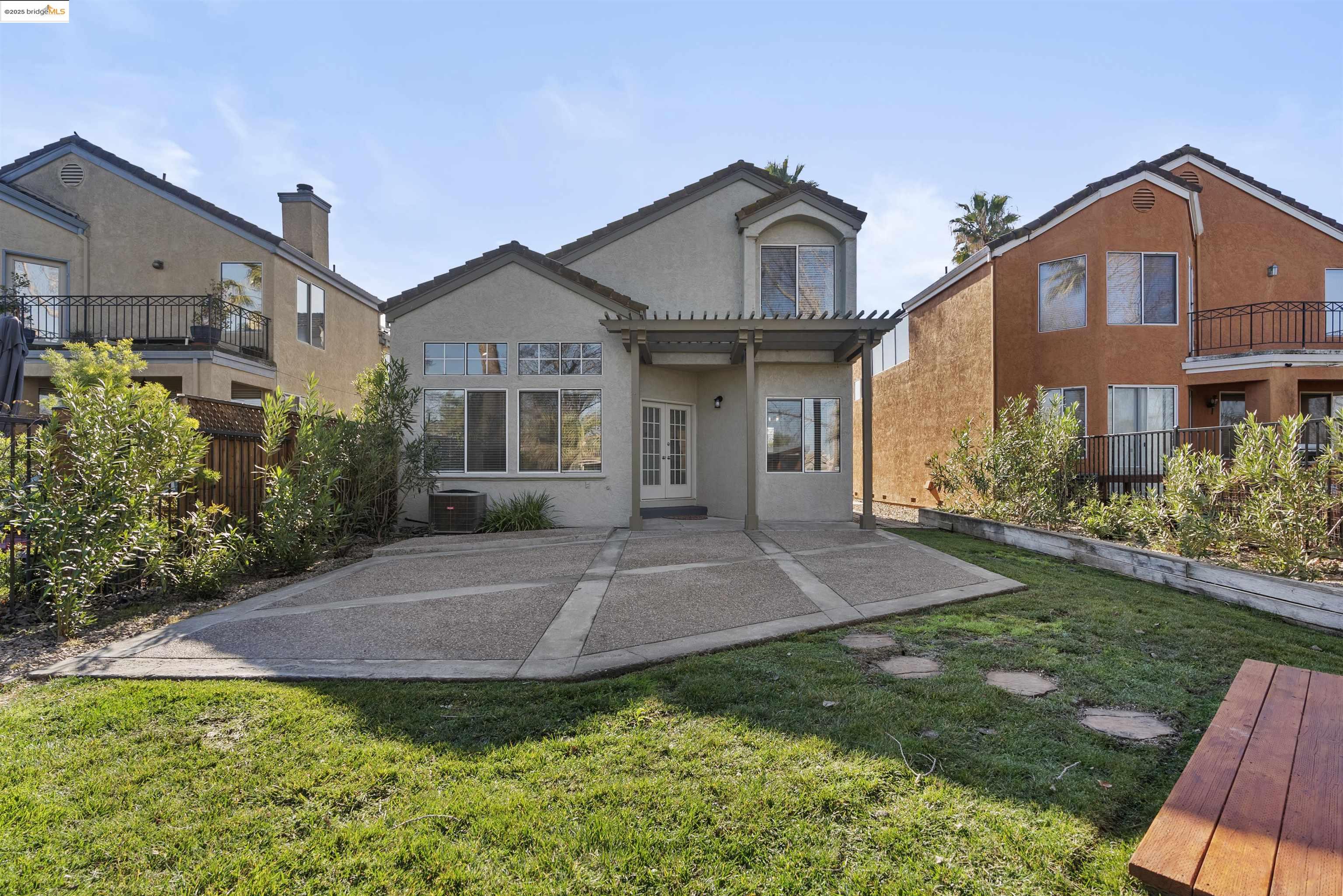 2555 Cherry Hills Dr
