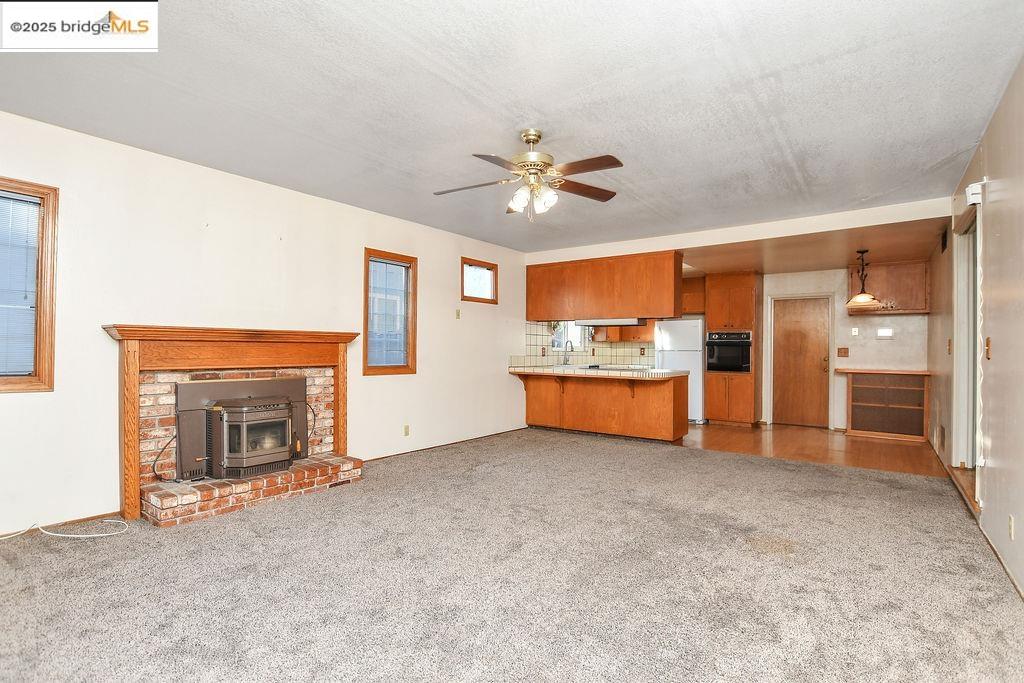 909 San Carlos Dr