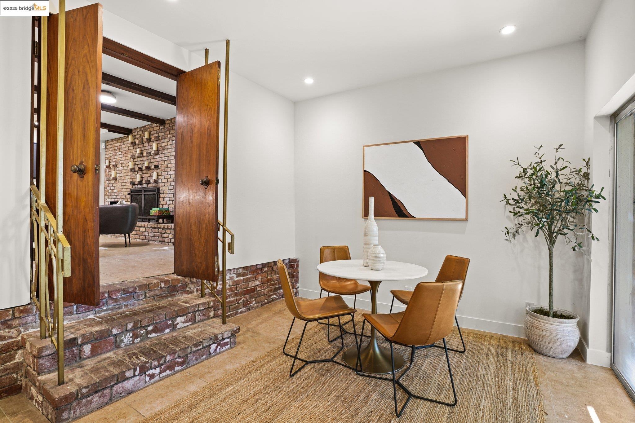 331 Saint James Dr