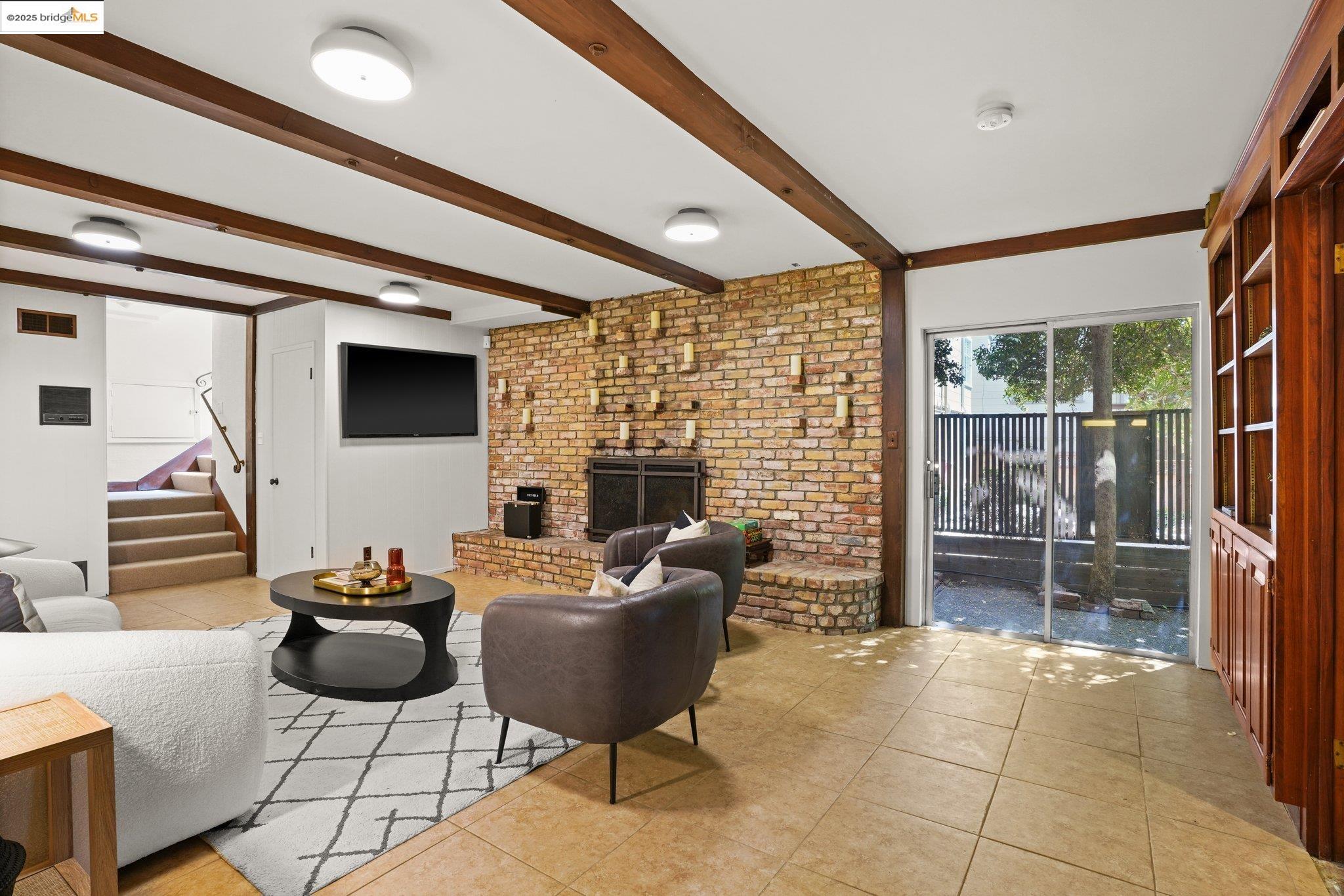 331 Saint James Dr