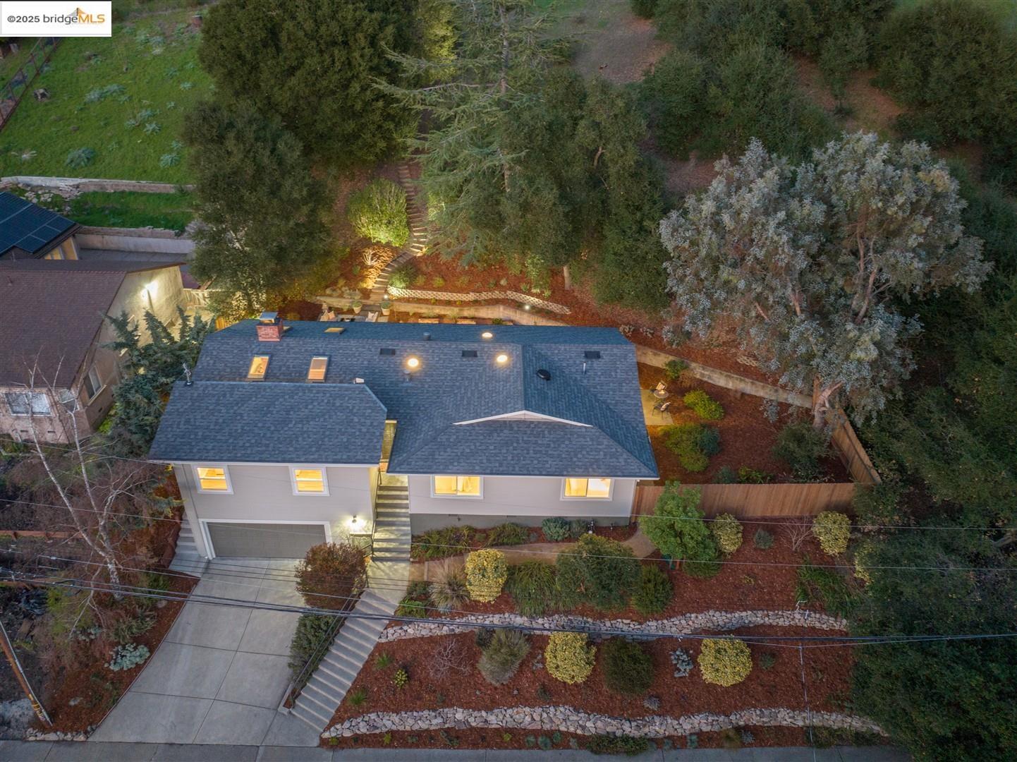 6171 Hillside Dr