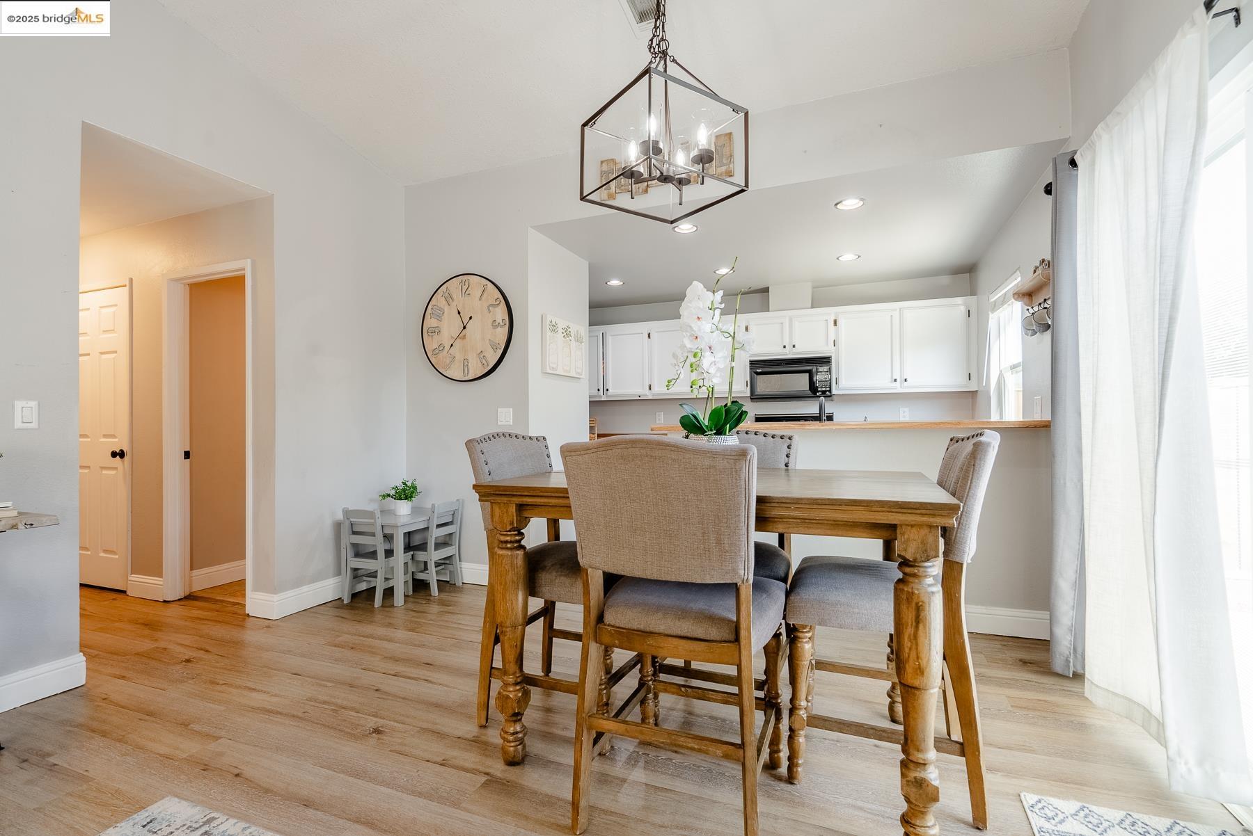 446 Almondtree Cir