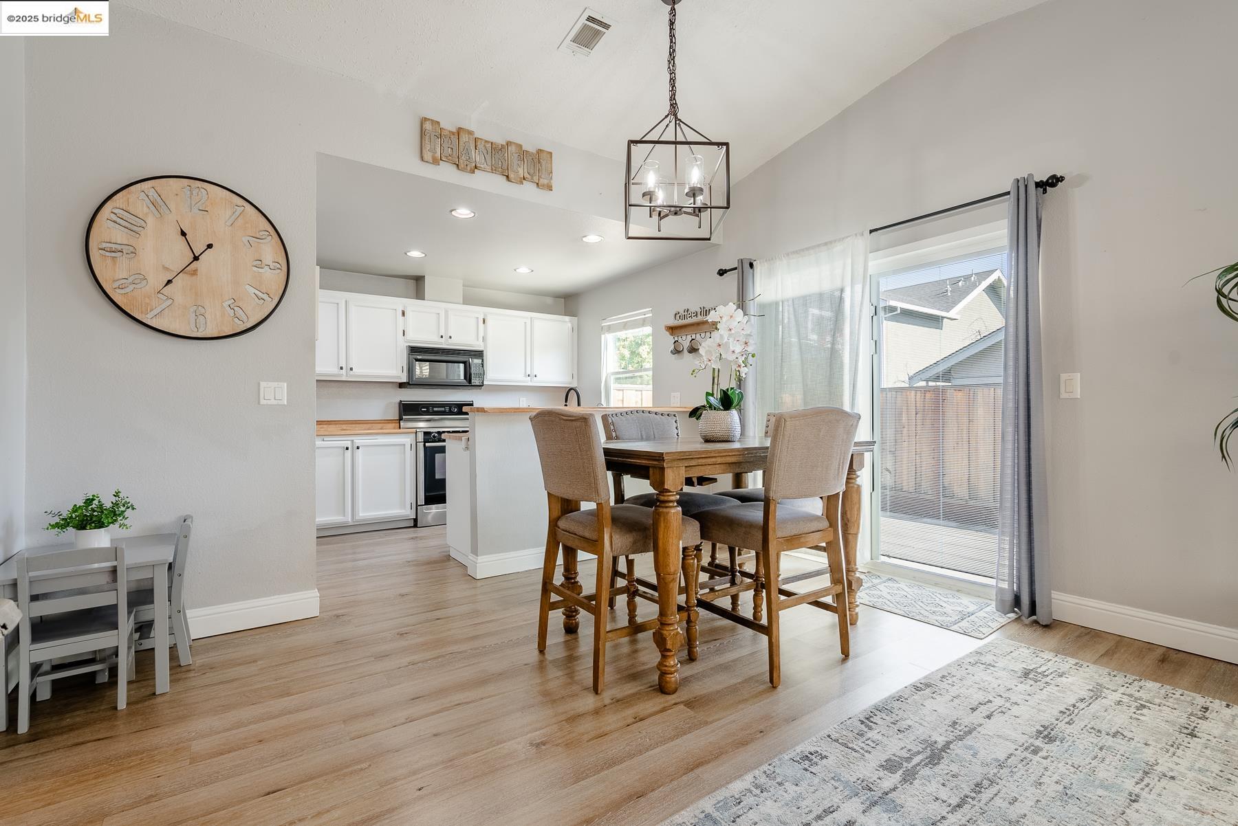 446 Almondtree Cir