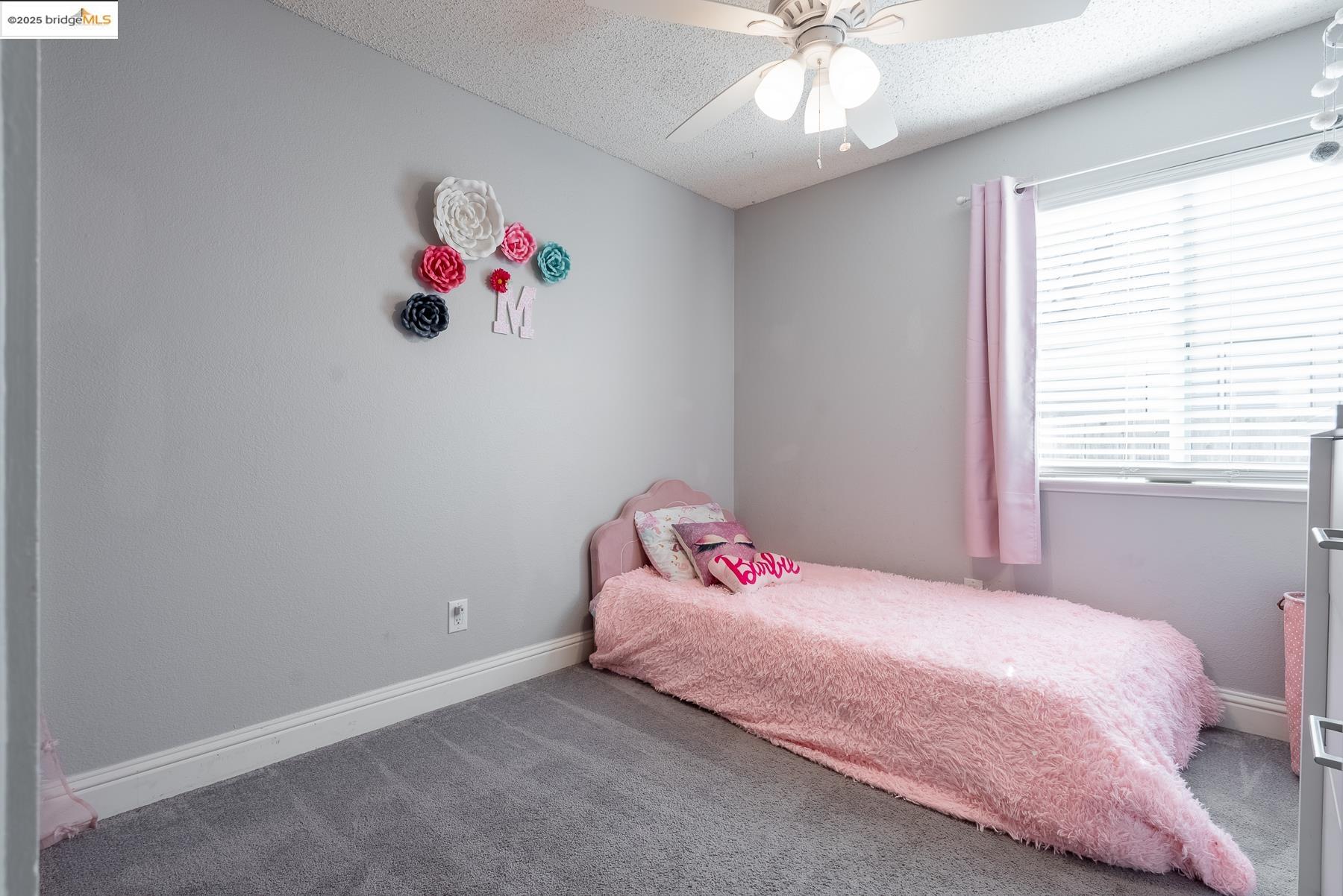 446 Almondtree Cir