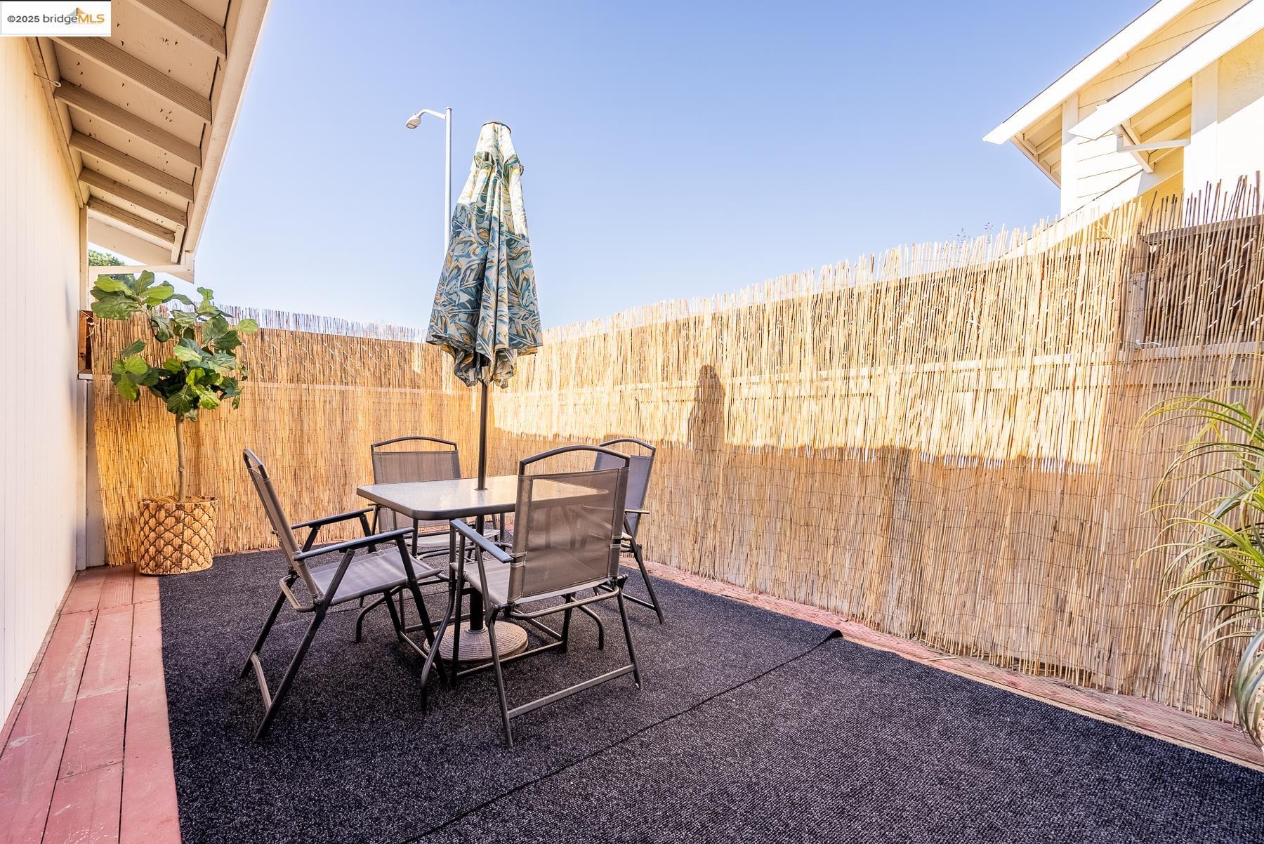 446 Almondtree Cir