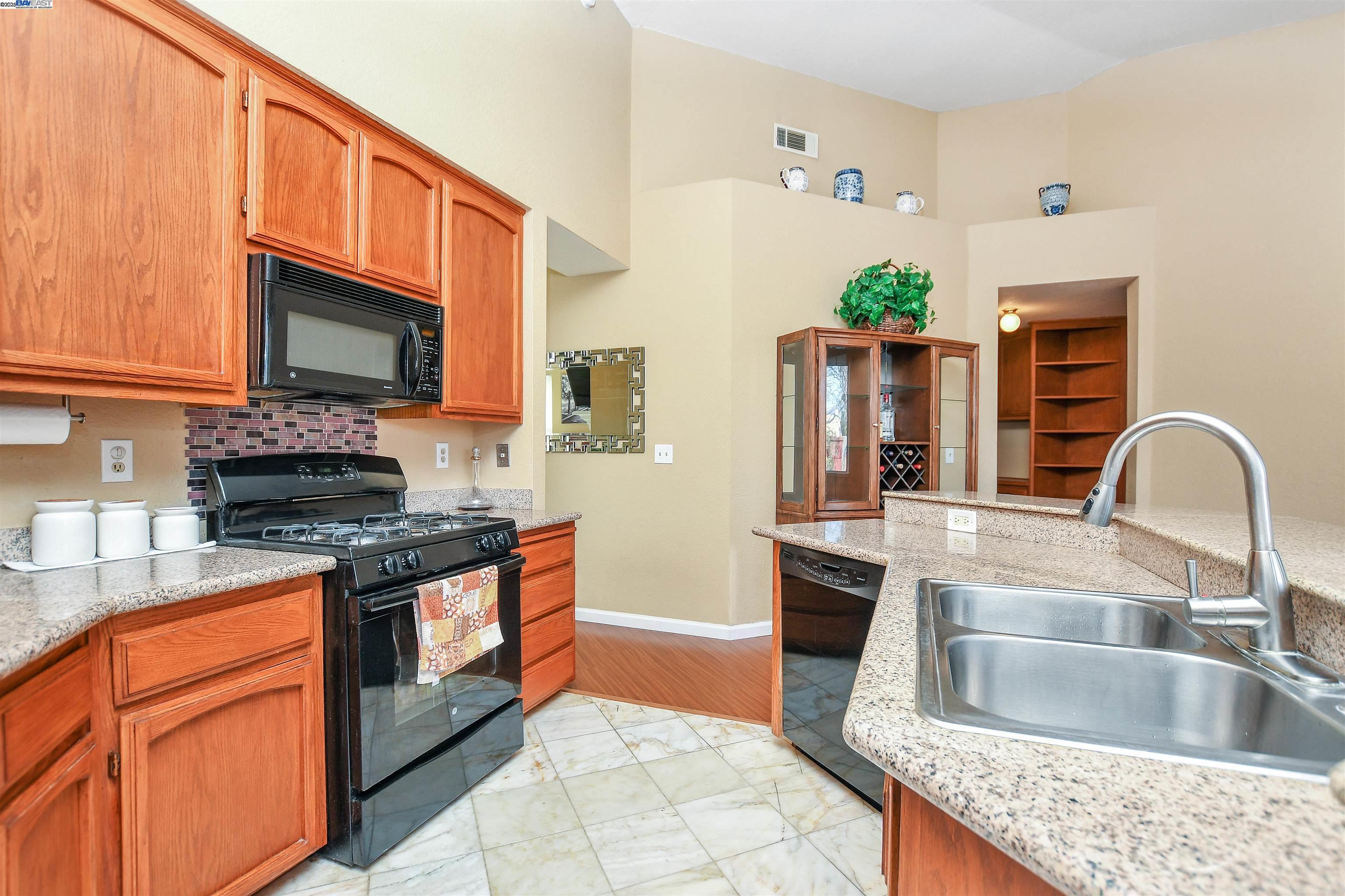 1785 Lilly Ct