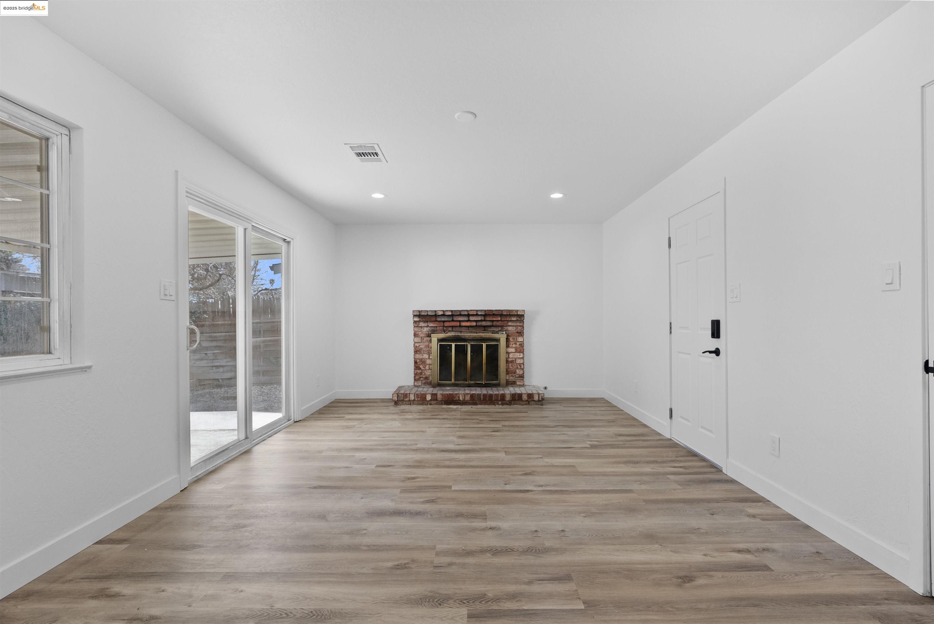 252 Pippo Ave
