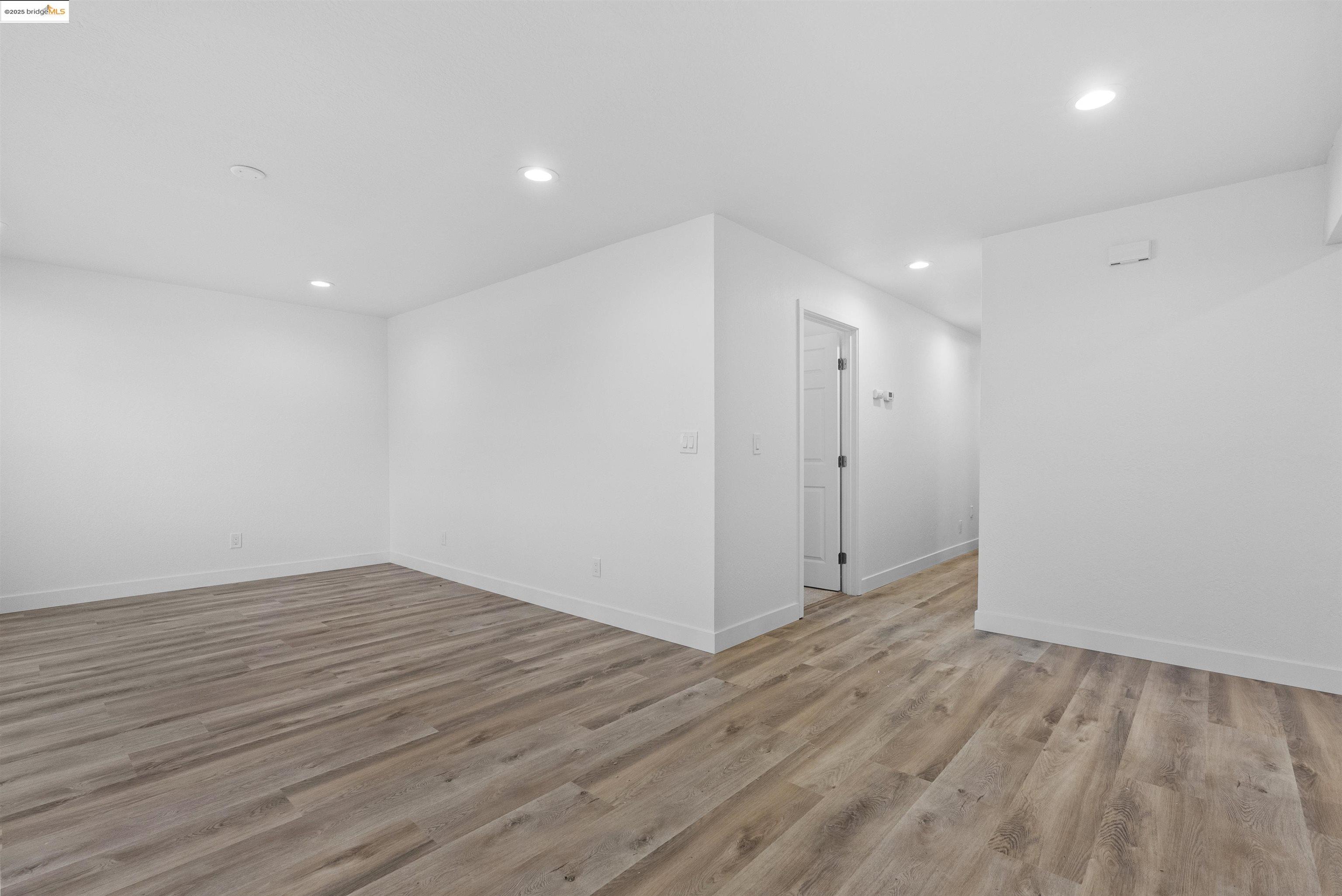 252 Pippo Ave