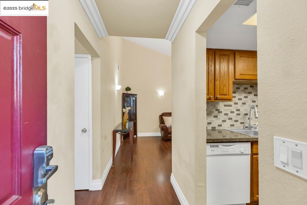 8216 Center Pkwy # 27