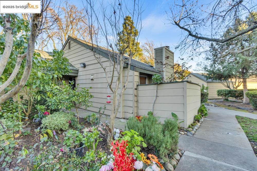 8216 Center Pkwy # 27