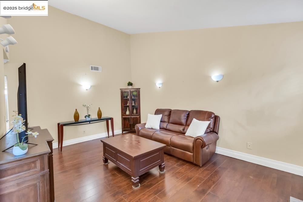 8216 Center Pkwy # 27