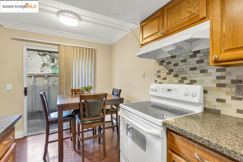 8216 Center Pkwy # 27