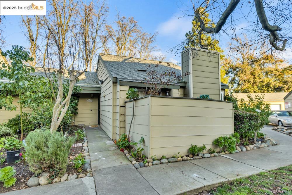 8216 Center Pkwy # 27