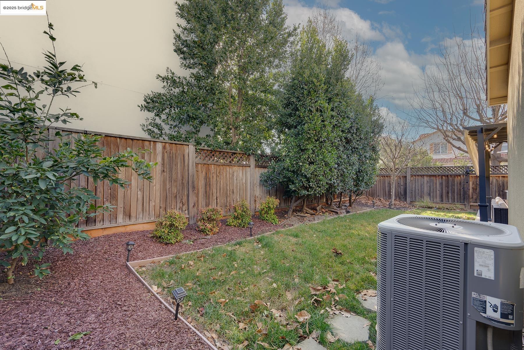 3013 Stonecrop Dr