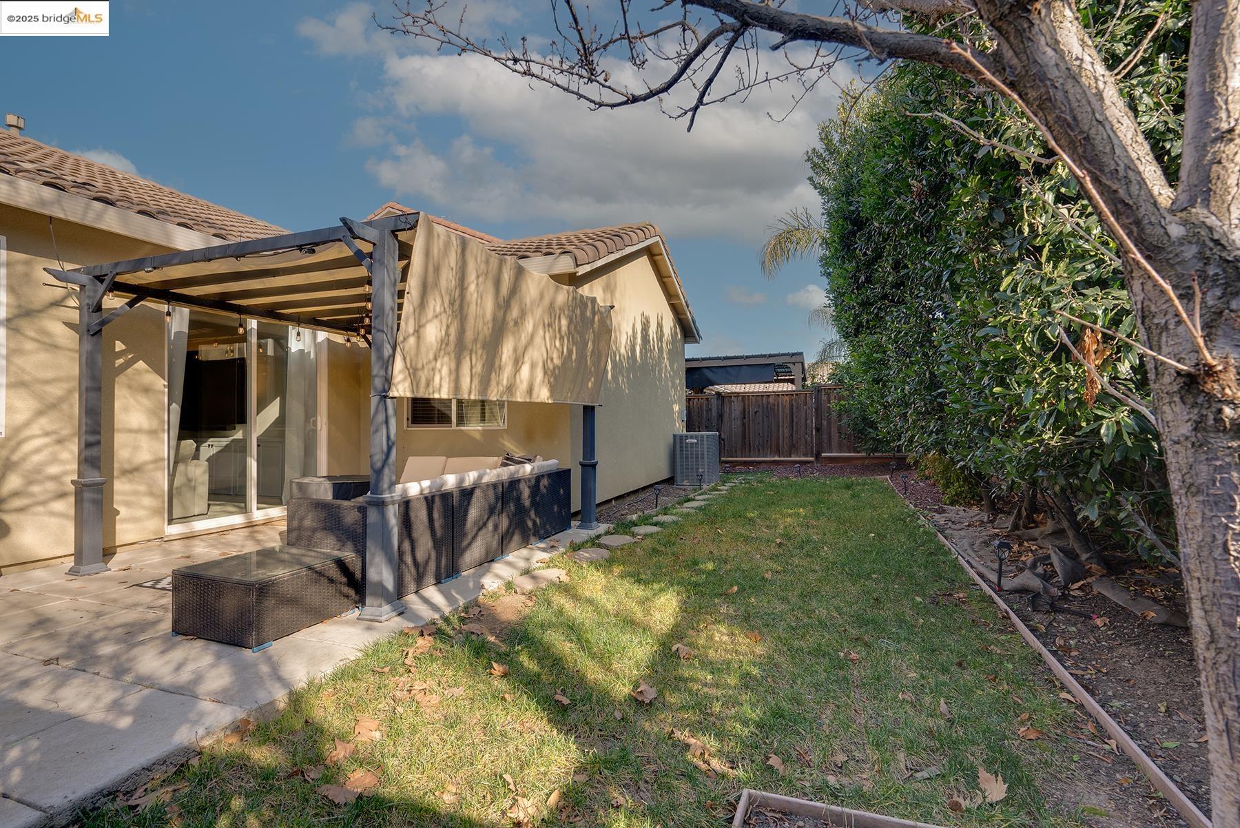 3013 Stonecrop Dr