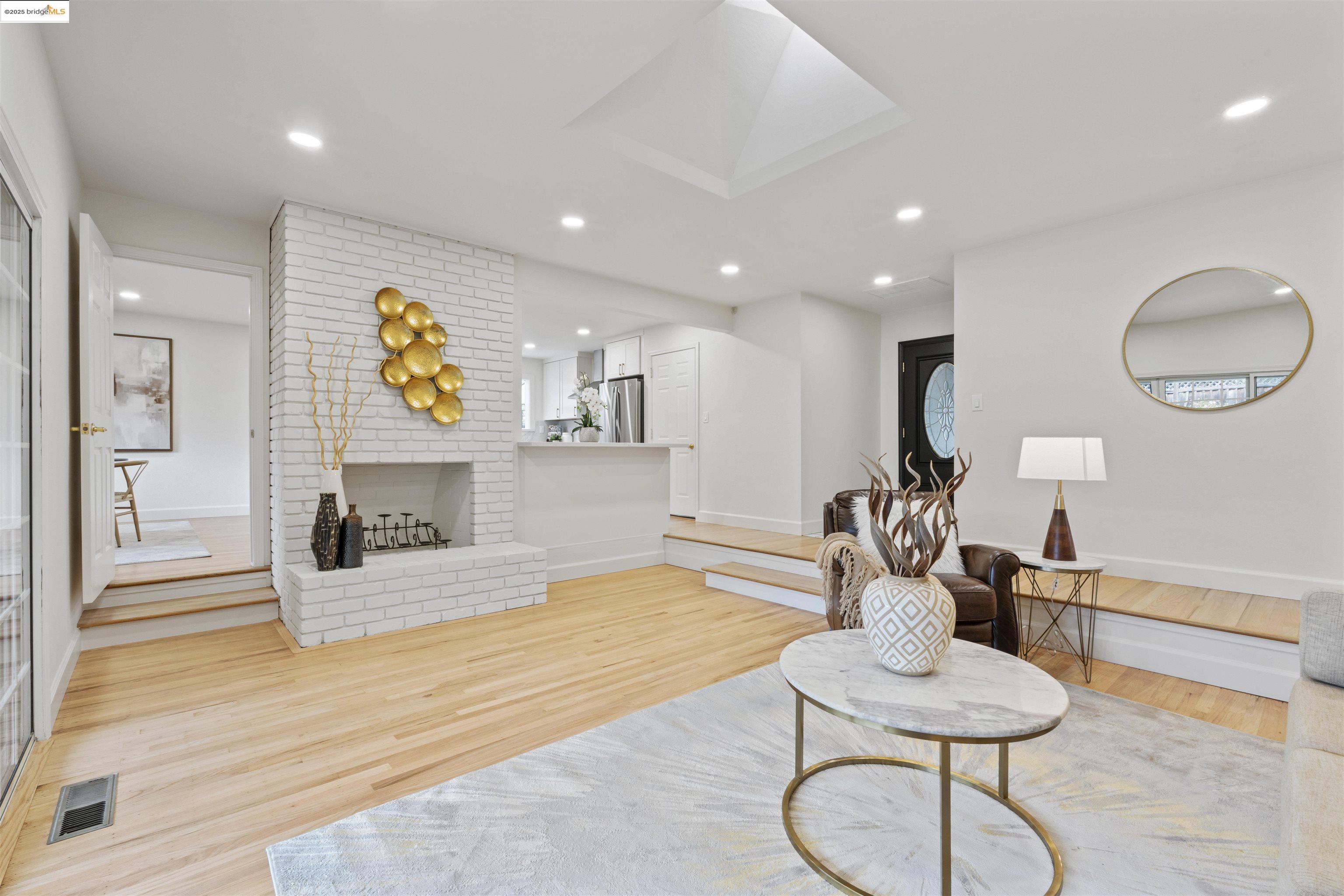 225 Gregg Dr
