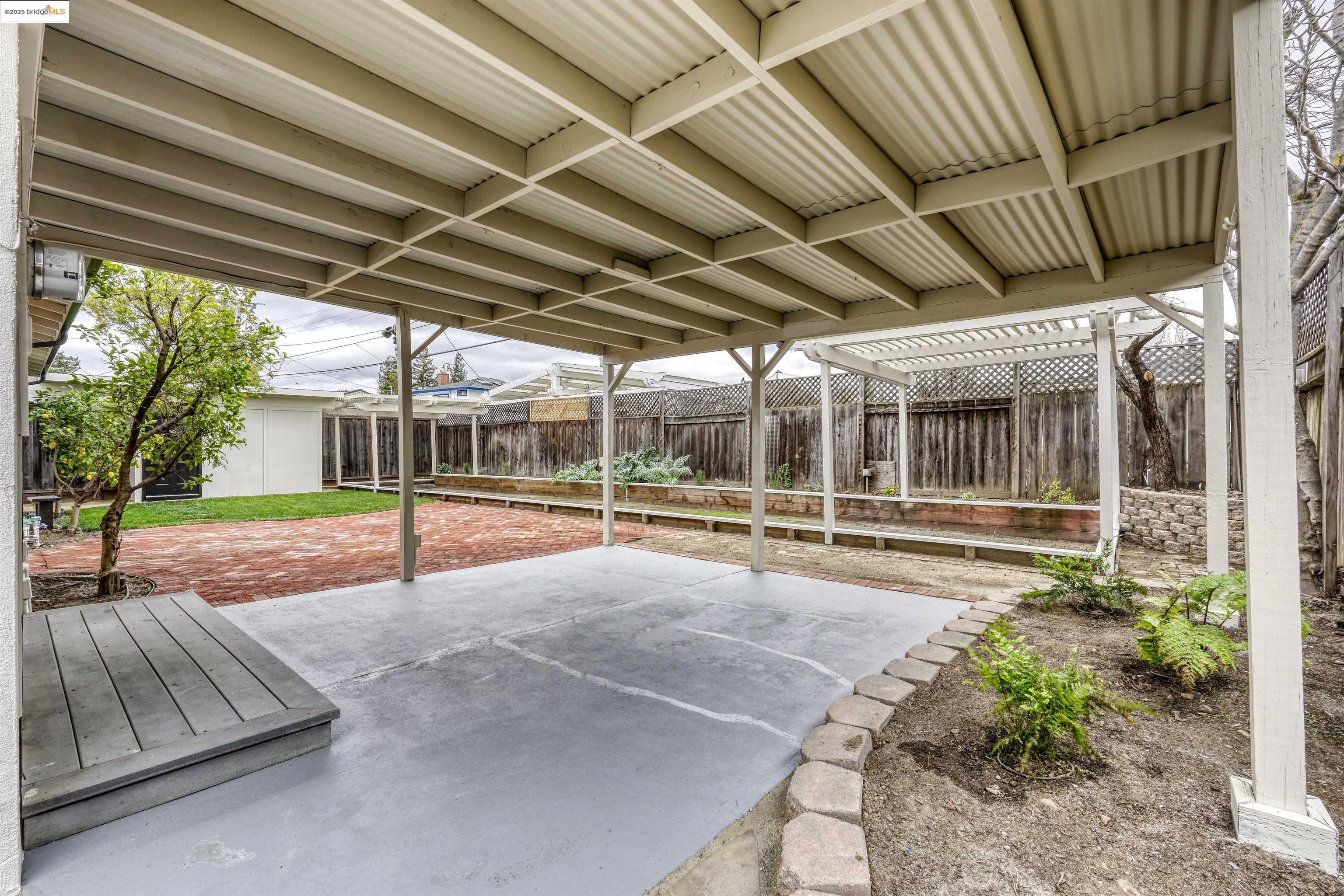 3878 Arbuckle Dr
