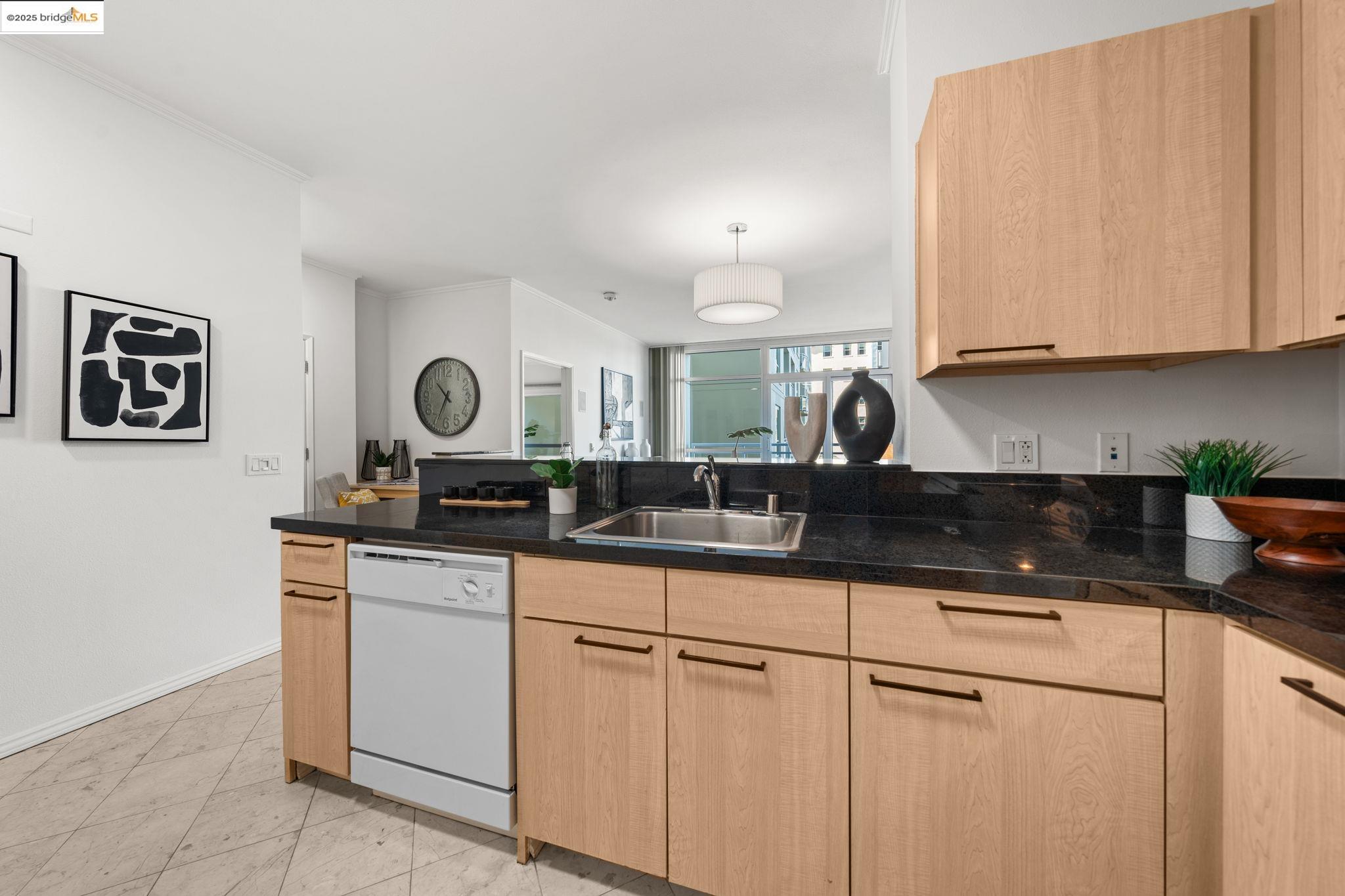 1 Lakeside Dr # 415