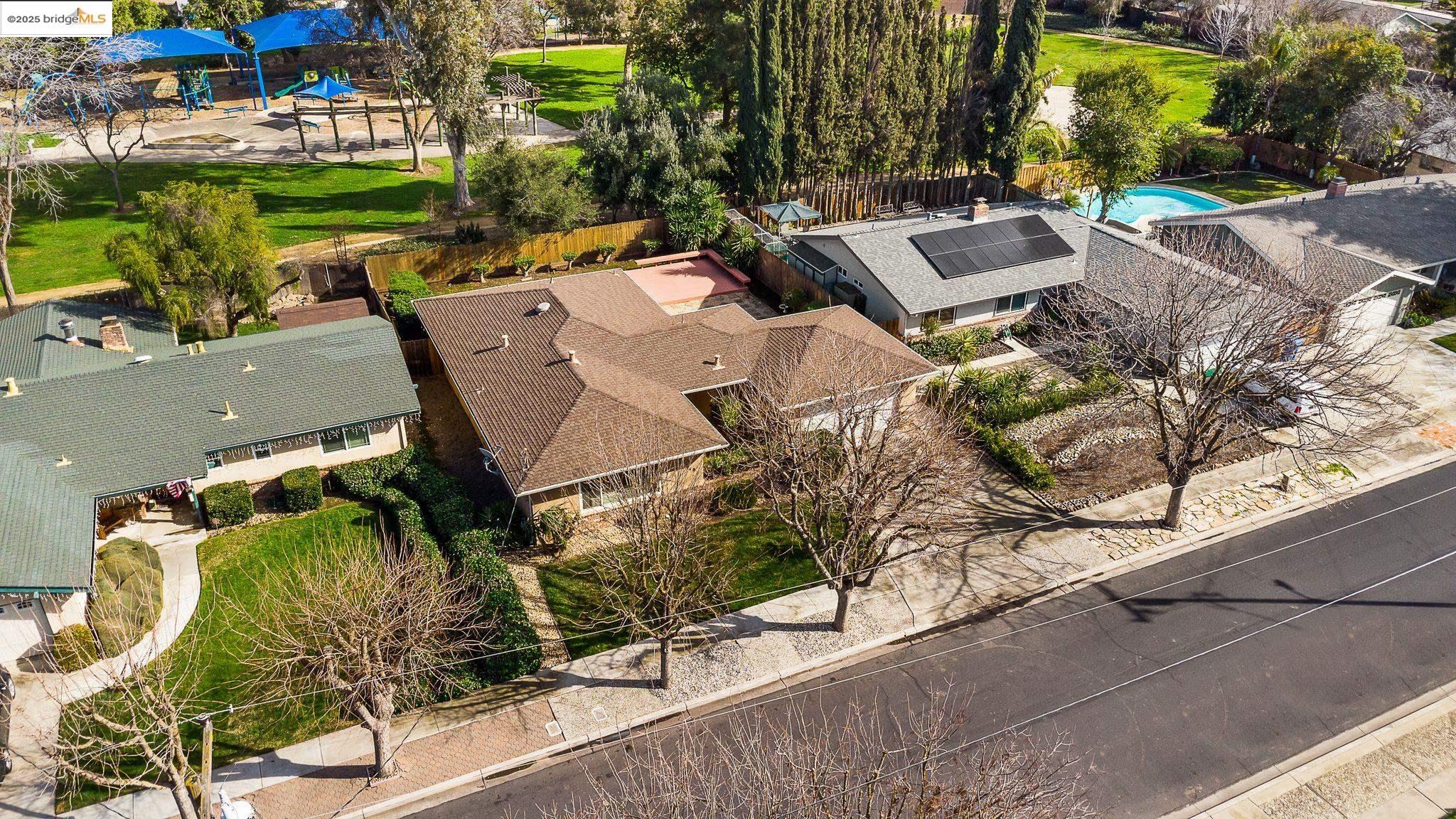 340 Sherwood Dr