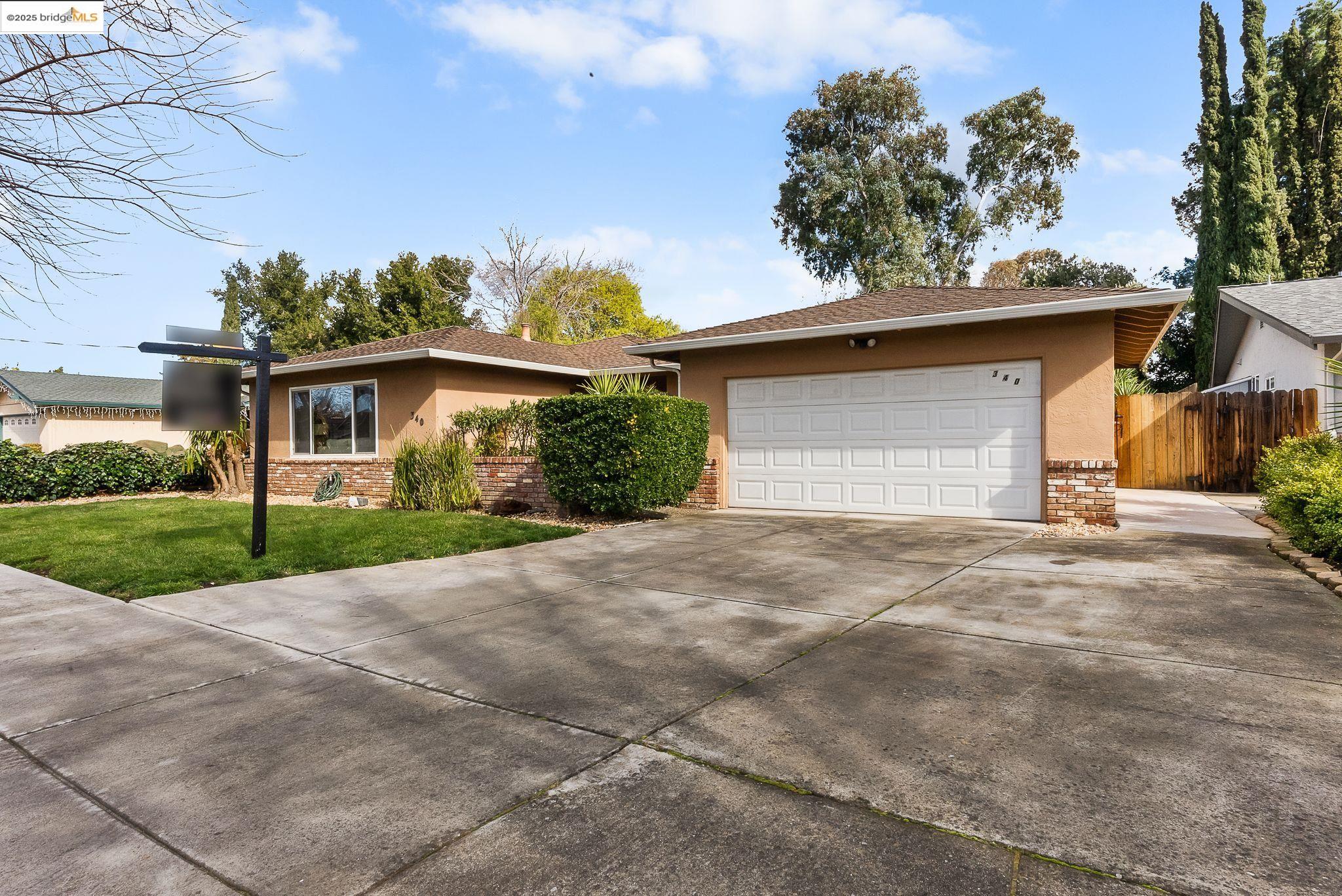 340 Sherwood Dr